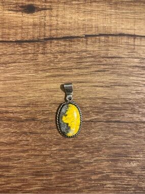 Yellow and Gray Bumblebee Stone Oval Pendant Necklace - Women's Jewelry Navajo